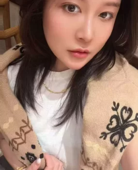 极品瑜伽教练