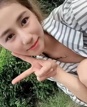 SPA店的漂亮小姐姐在外兼职（有图）